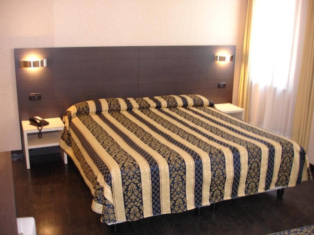 Alfred Hotels Monaco - Ex Forum - Hotel Renove Beausoleil Bagian luar foto